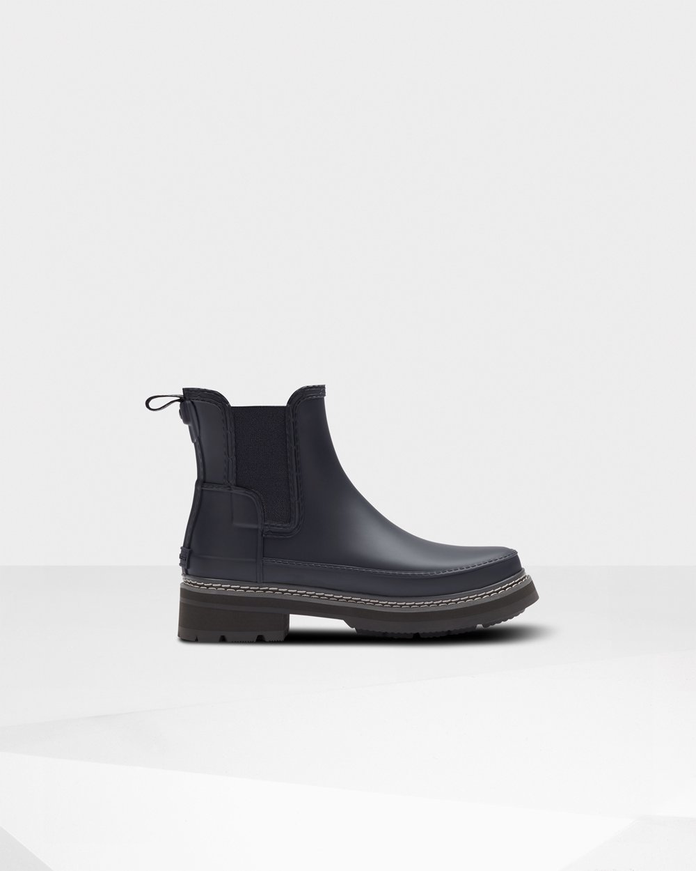 Botas Chelsea Hunter Feminina Azul Marinho - Refined Stitch Detail - 24WYKOSGC